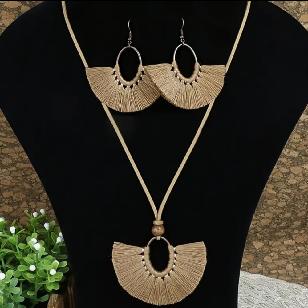 Bohemian Fabric women's necklace & earrings set NWT. Fast Ship.